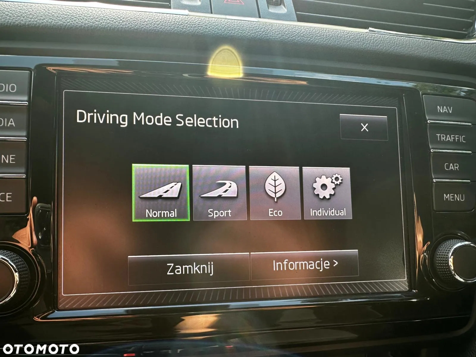 Skoda Octavia Combi 2.0 TDI RS - 10