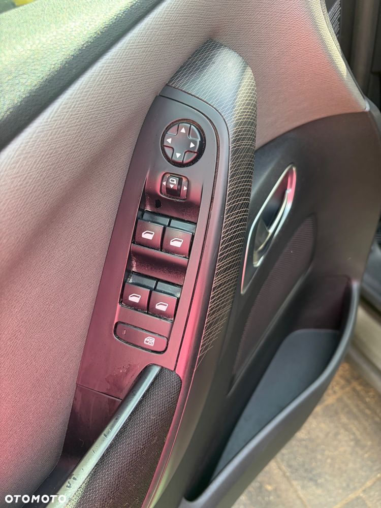 Citroën C4 Picasso 1.6 e-HDi Intensive - 17