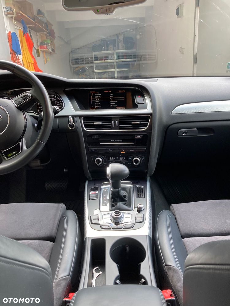 Audi A4 Avant 2.0 TDI DPF clean diesel quattro S tronic S line Sportpaket - 12