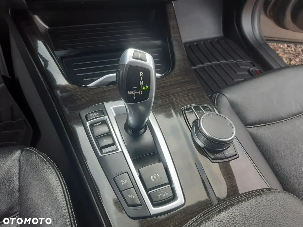 BMW X3 xDrive28i Sport-Aut xLine - 9