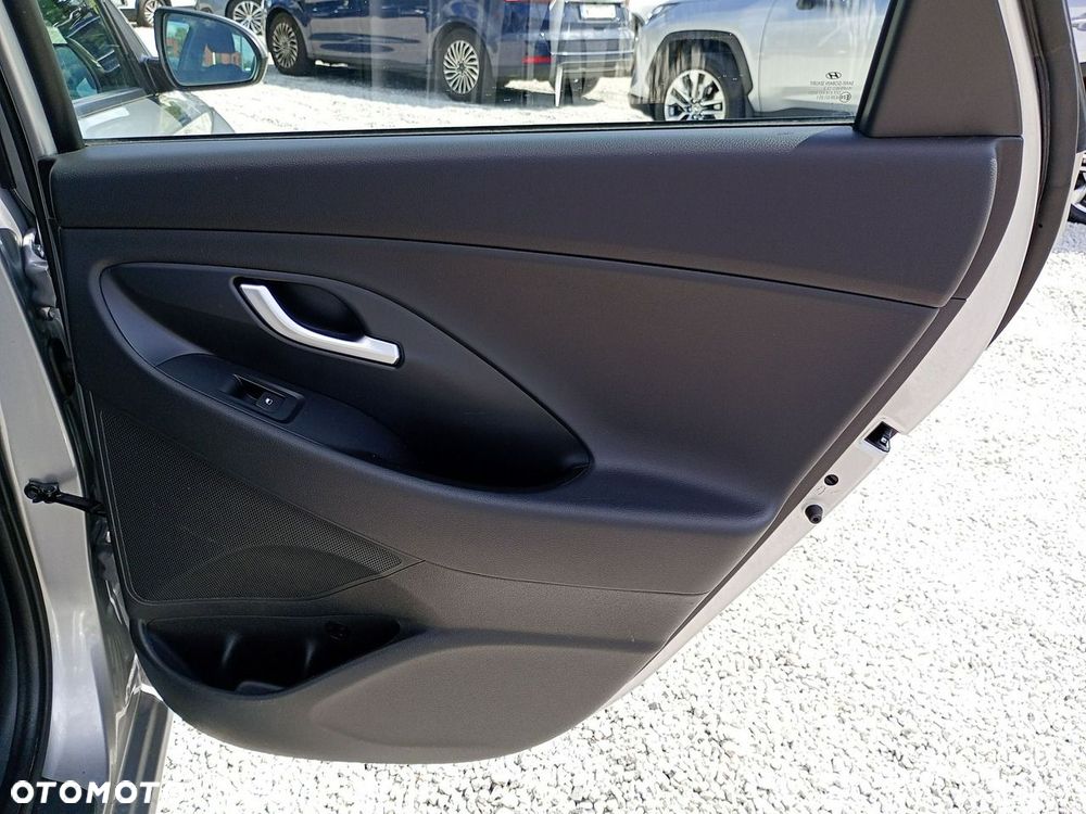 Hyundai i30 1.5 DPI Classic + - 30