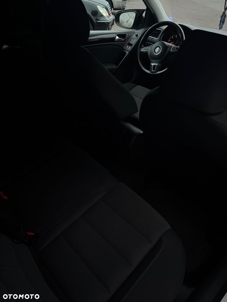 Volkswagen Golf - 16