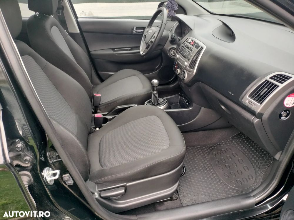 Hyundai i20 - 10