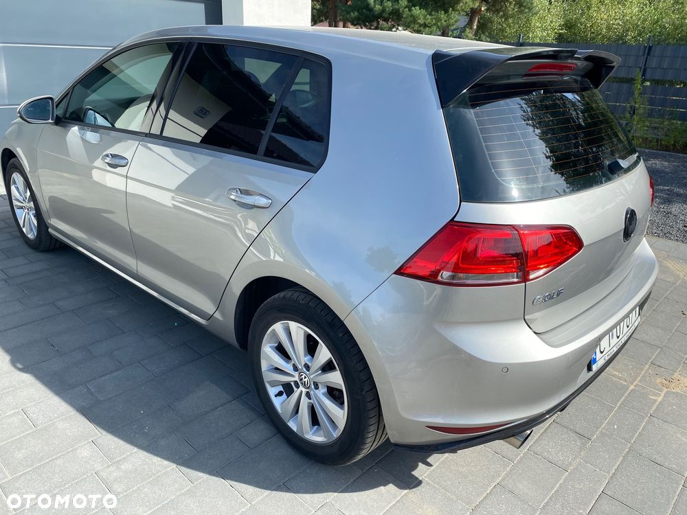 Volkswagen Golf - 3
