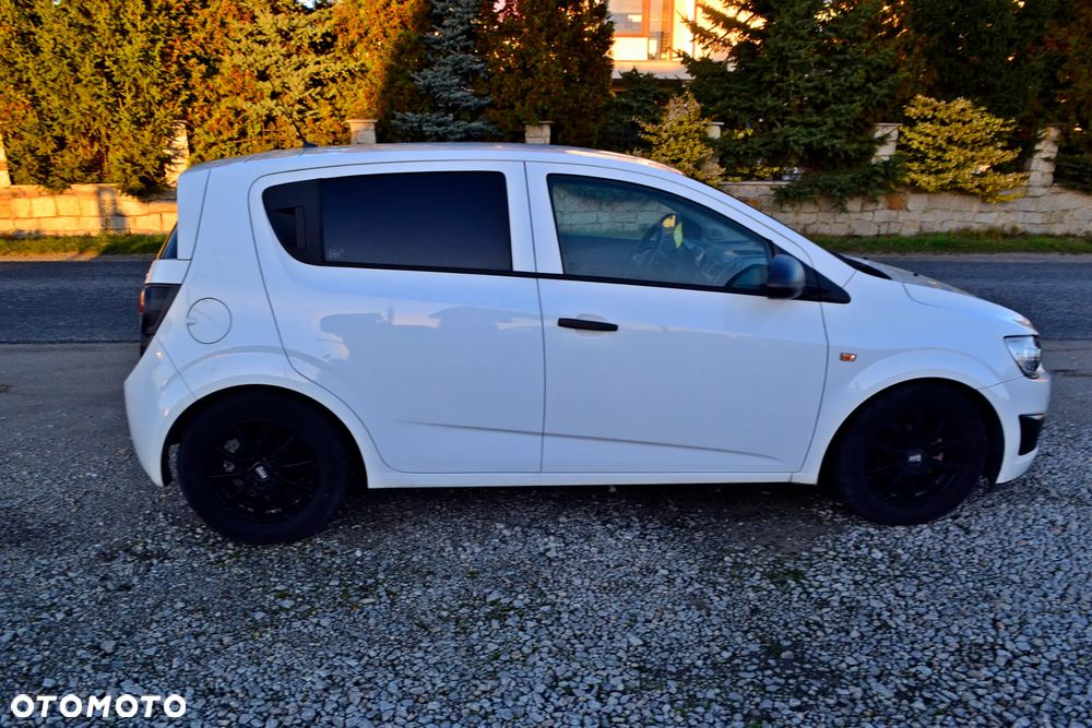 Chevrolet Aveo 1.2 LS+ - 11