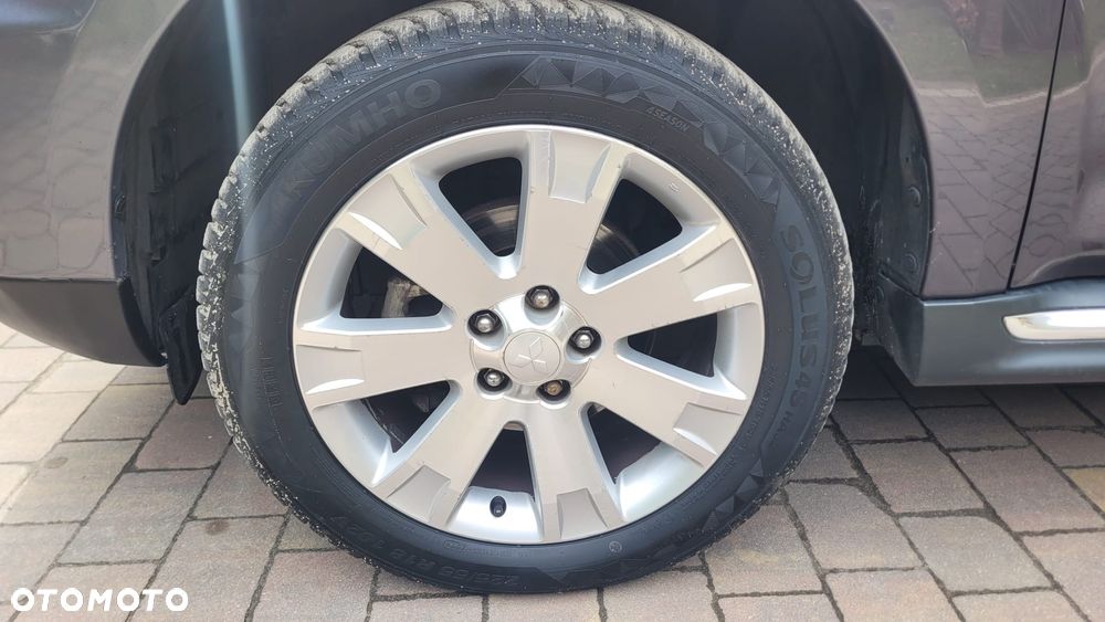 Mitsubishi Outlander 2.2 DI-D 4WD Invite - 13