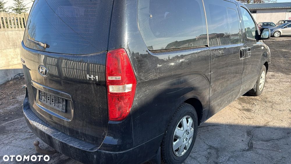 Hyundai H-1 Starex - 5