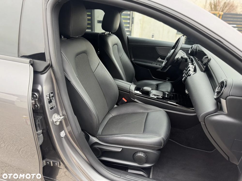 Mercedes-Benz CLA 200 d 8G-DCT Special Edition - 22