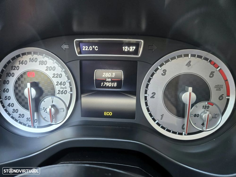 Mercedes-Benz A 180 CDi BE Edition Urban - 10
