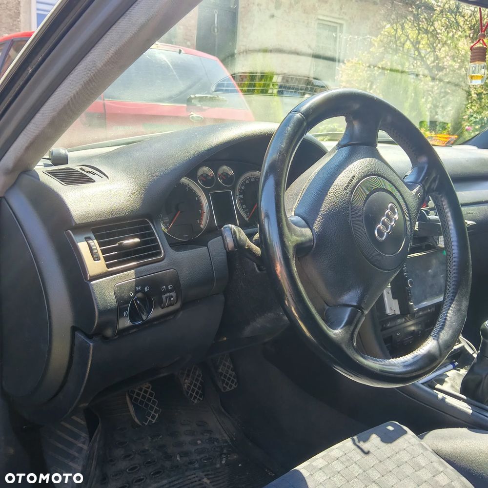 Audi A6 Limousine 2.4 - 10