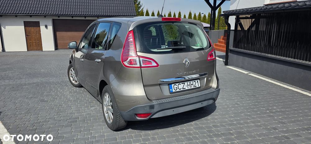 Renault Scenic 1.5 dCi Confort Privilege - 5