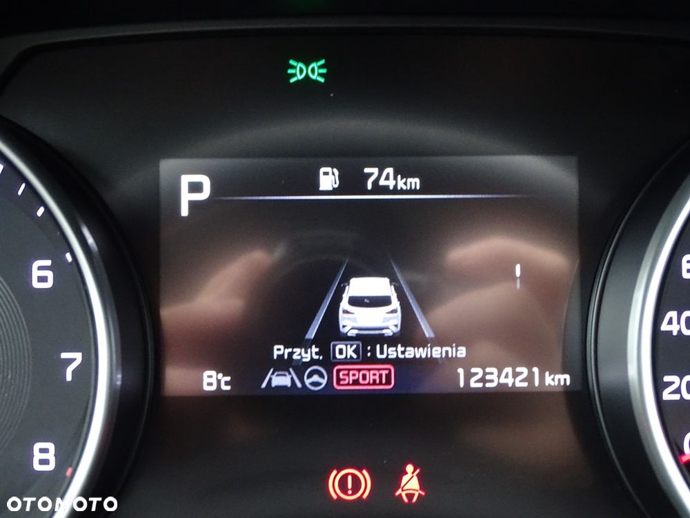 Kia XCeed - 32