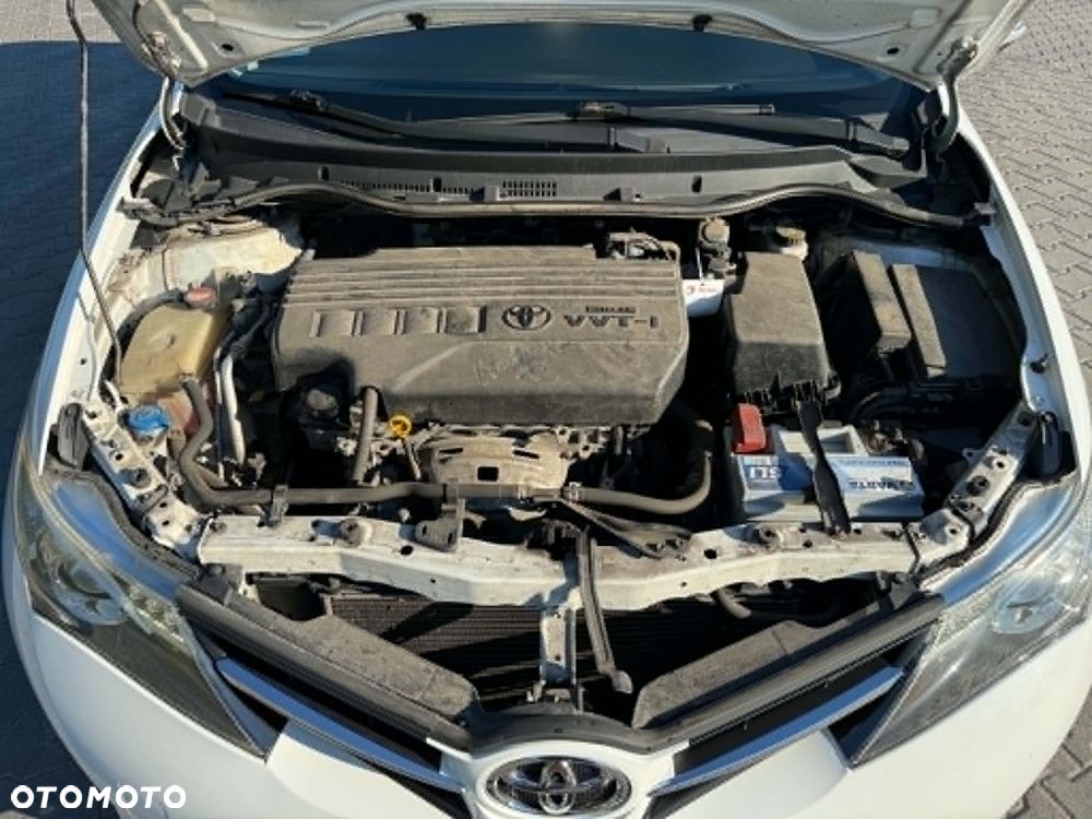 Toyota Auris 1.33 VVT-i Life Comfort - 10