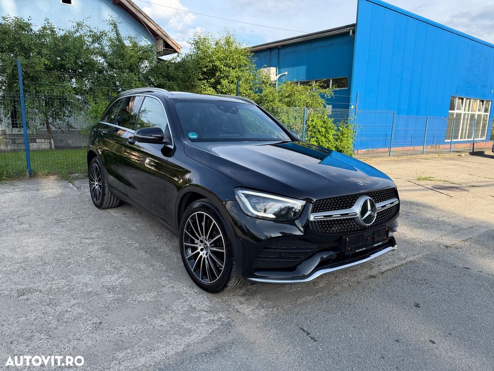 Mercedes-Benz GLC - 1