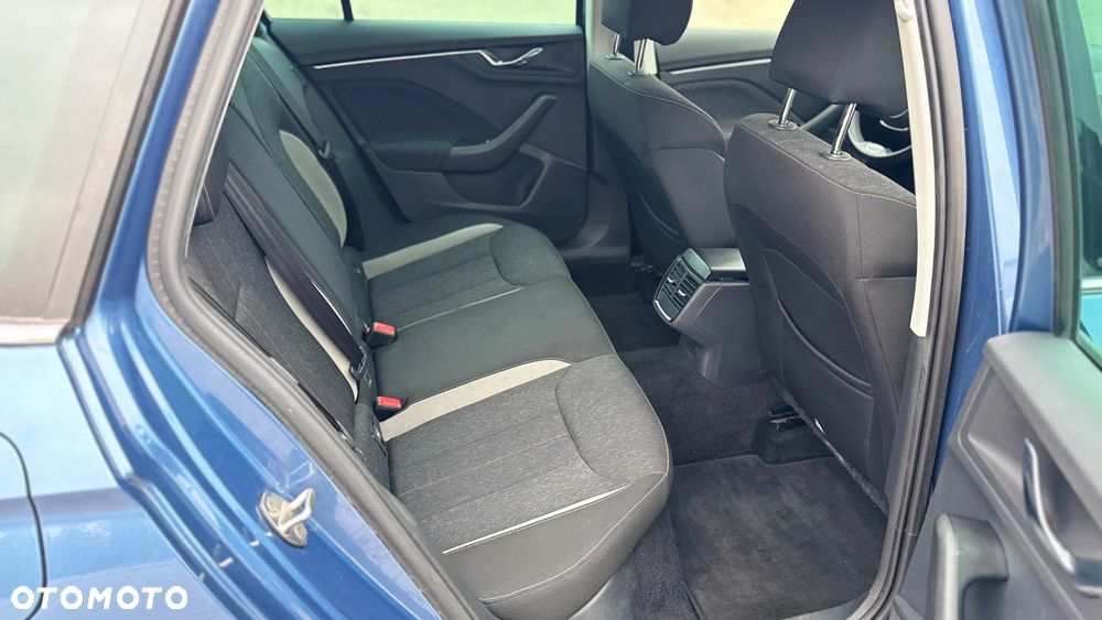 Skoda Kamiq 1.0 TSI DSG Style - 29