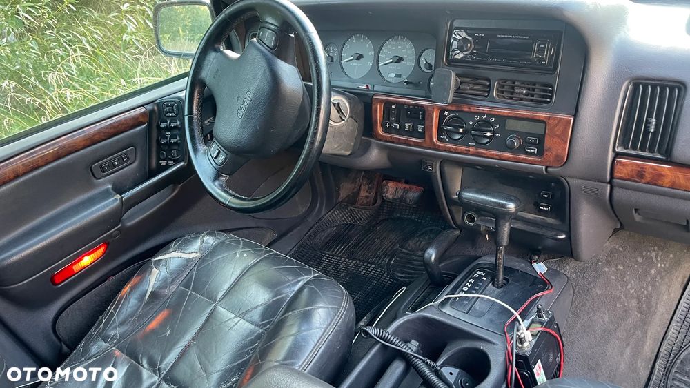 Jeep Grand Cherokee 5.2 Limited - 17