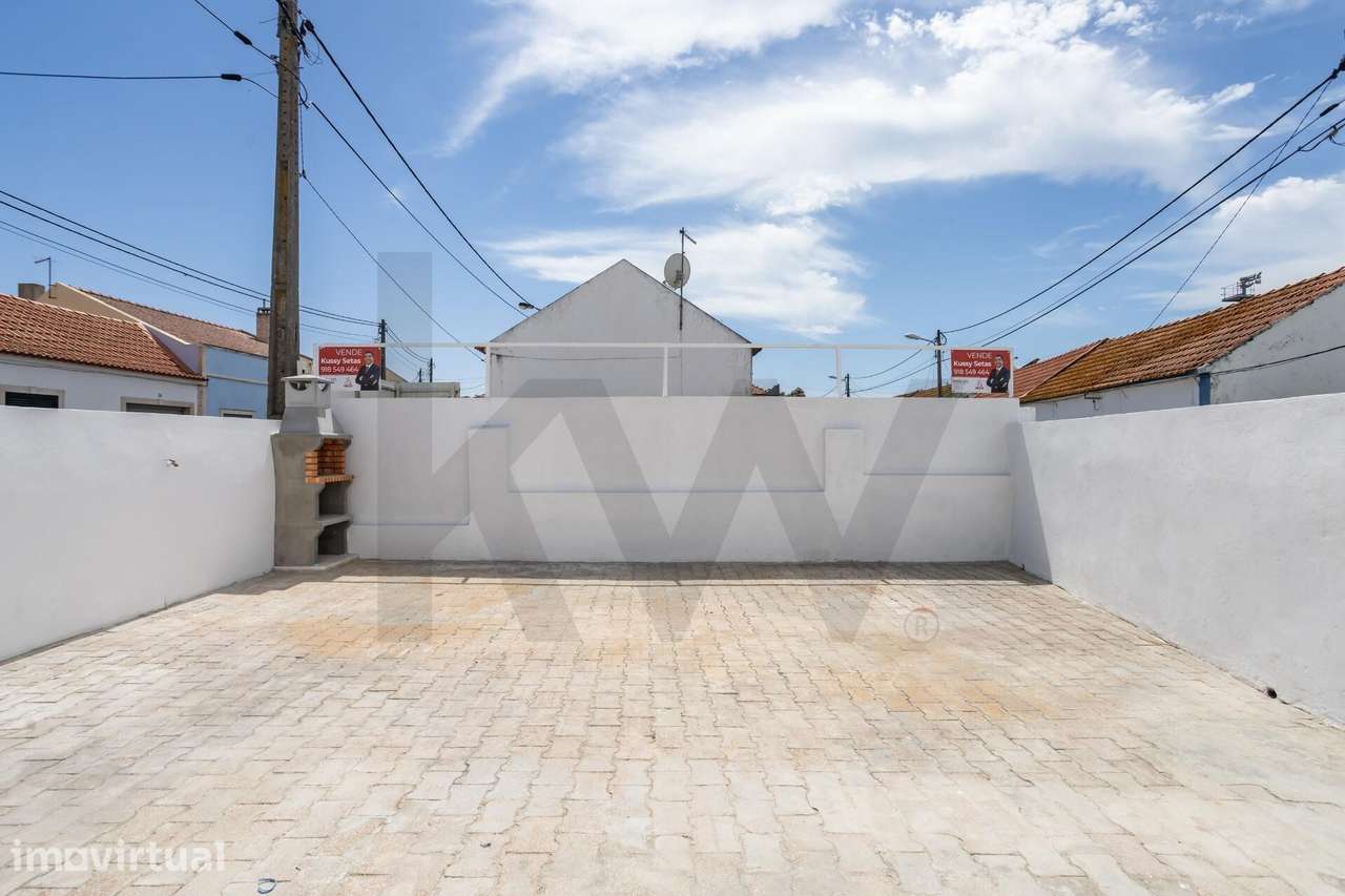 Moradia T3 térrea com quintal em Sarilhos Grandes, Montijo - Grande imagem: 4/26