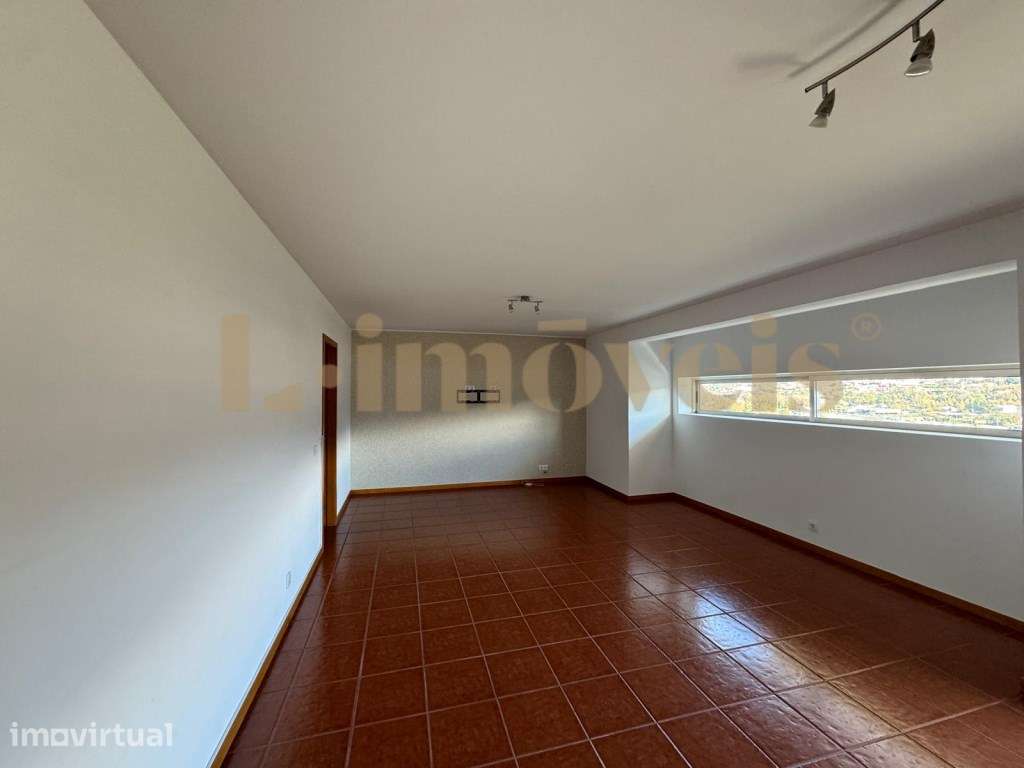 APARTAMENTO T3, EM VIZELA - Grande imagem: 2/11