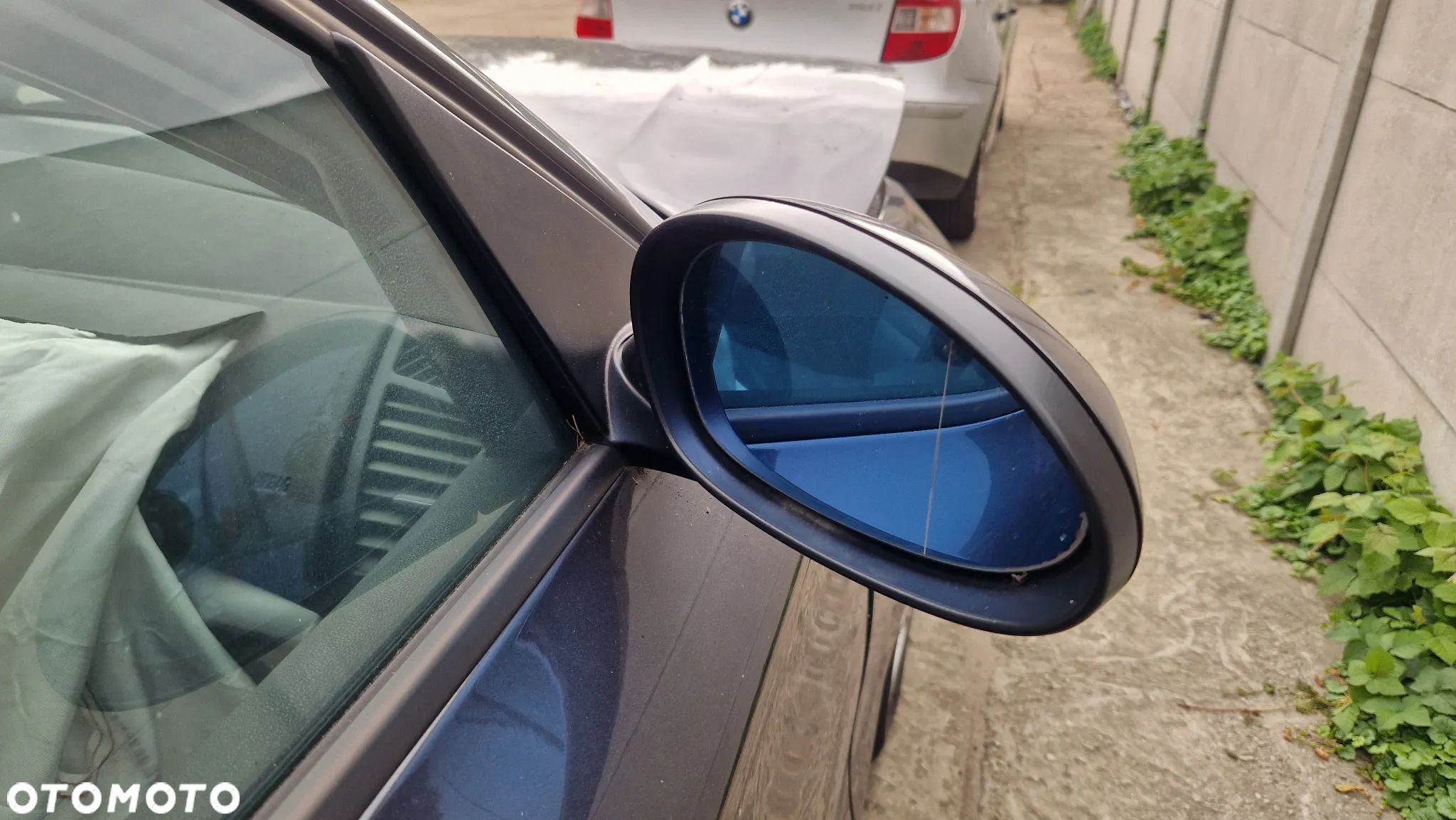 BMW 1 E87 LUSTERKO PRAWE A22/7 SPARKLING GRAPHITE - 1