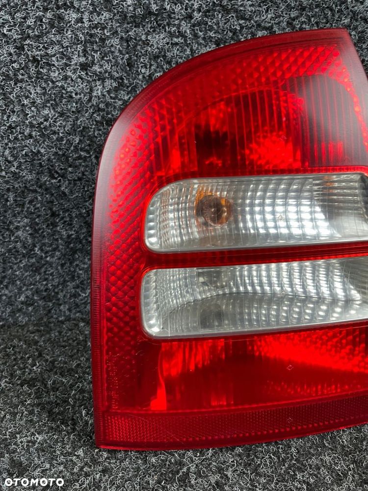 skoda octavia I lift hb lampa prawa  lewa tył tylna OE europa - 4