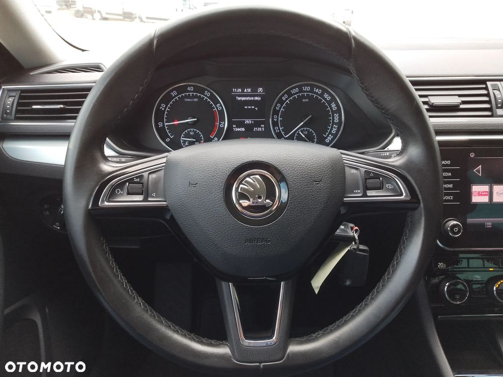 Skoda Superb 1.5 TSI Ambition - 10