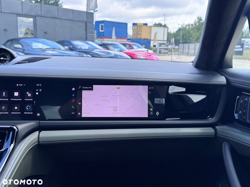 Porsche Panamera - 18