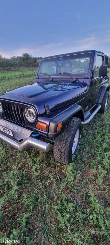 Jeep Wrangler - 8