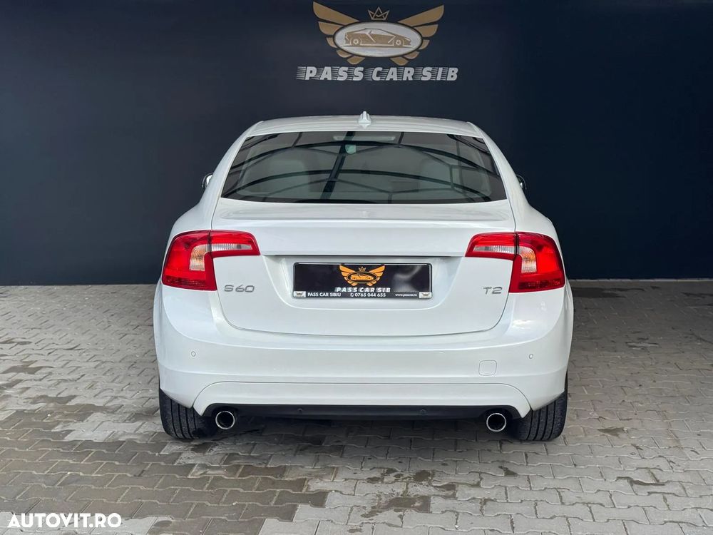 Volvo S60 T2 Geartronic Summum - 5