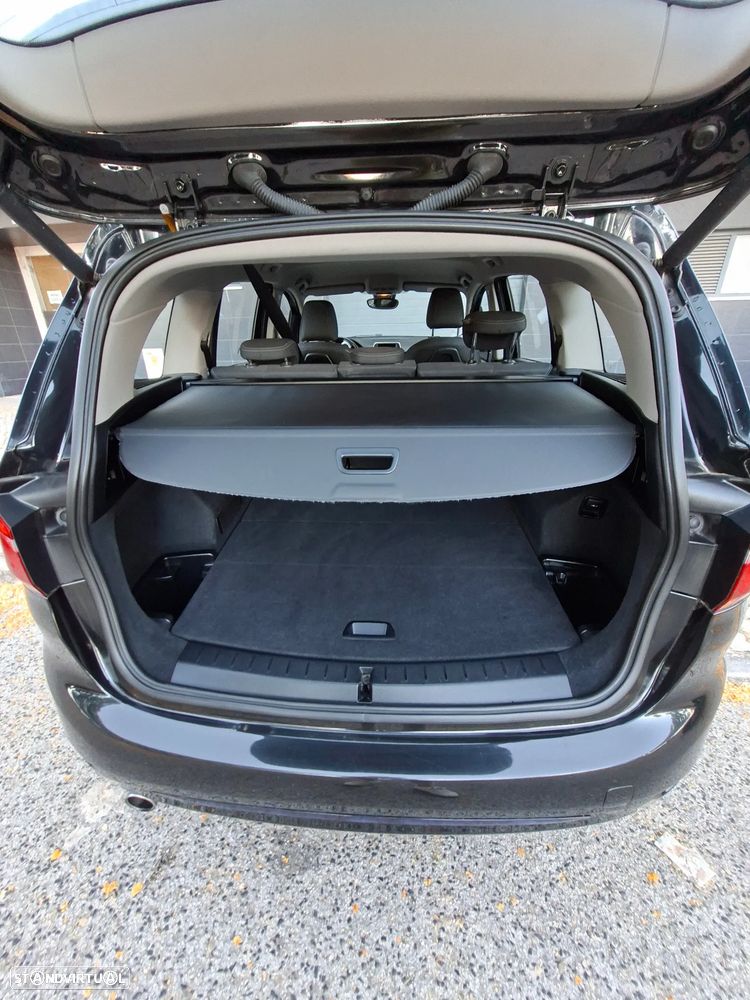BMW 216 Gran Tourer - 17