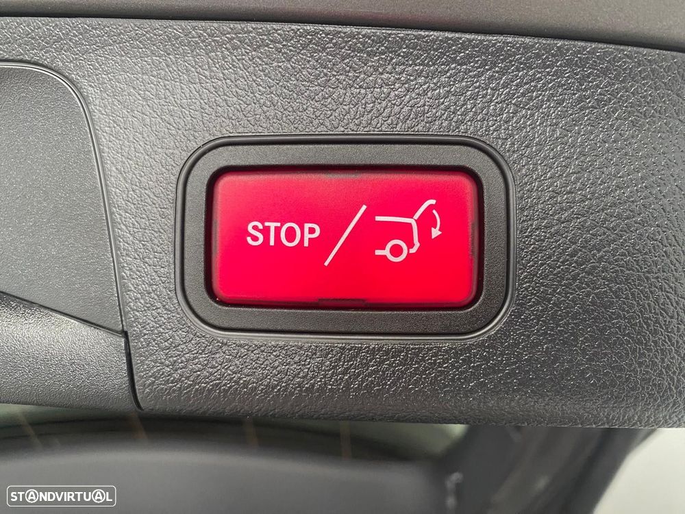 Mercedes-Benz GLA 250 e AMG Line - 9