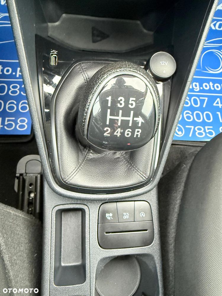 Ford Fiesta 1.0 EcoBoost S&S TREND - 25