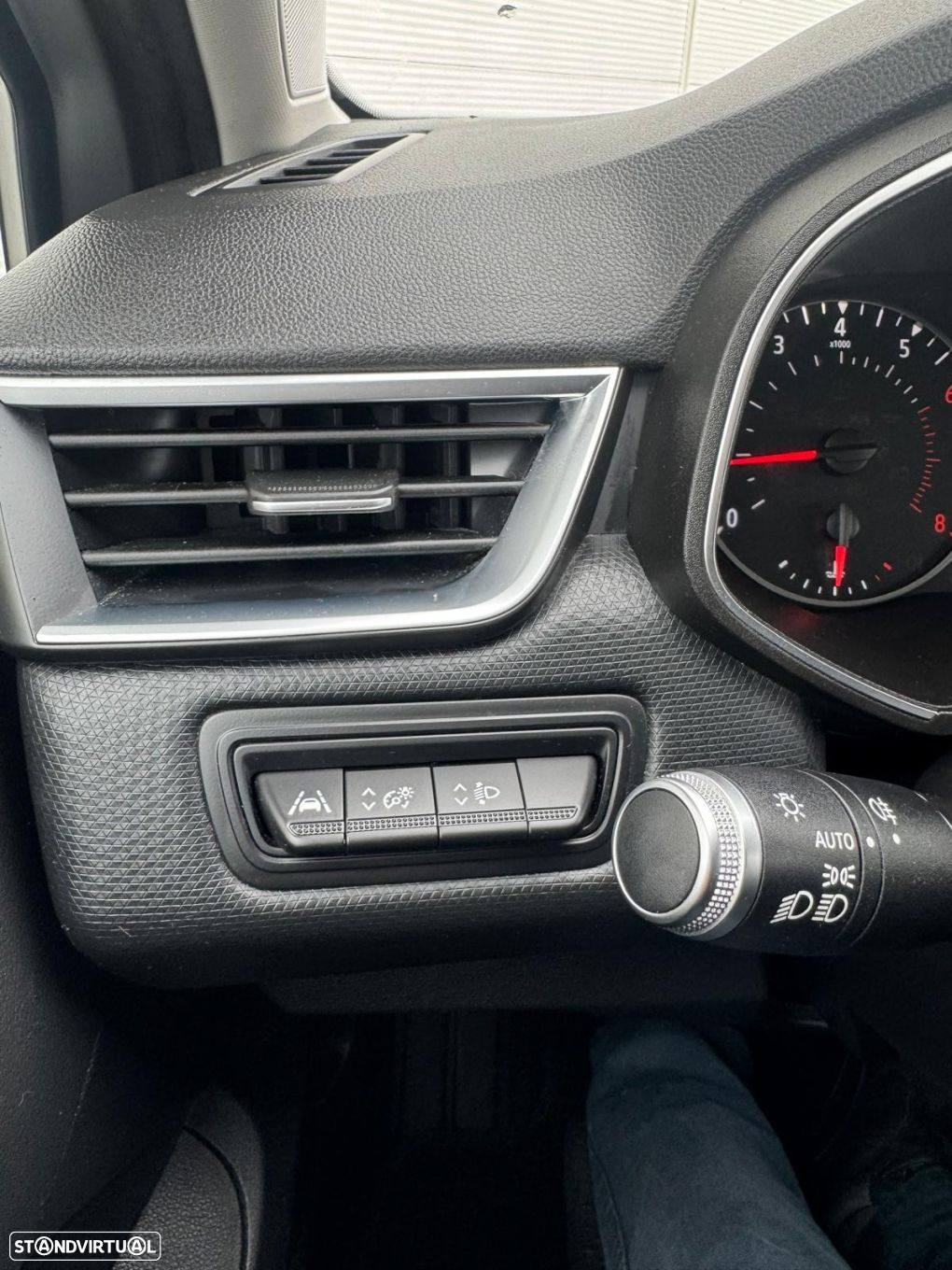 Renault Clio 1.0 TCe Exclusive - 18