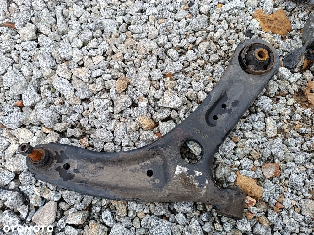 WAHACZ PRAWY PRZÓD PRZEDNI HYUNDAI I20 II - 1