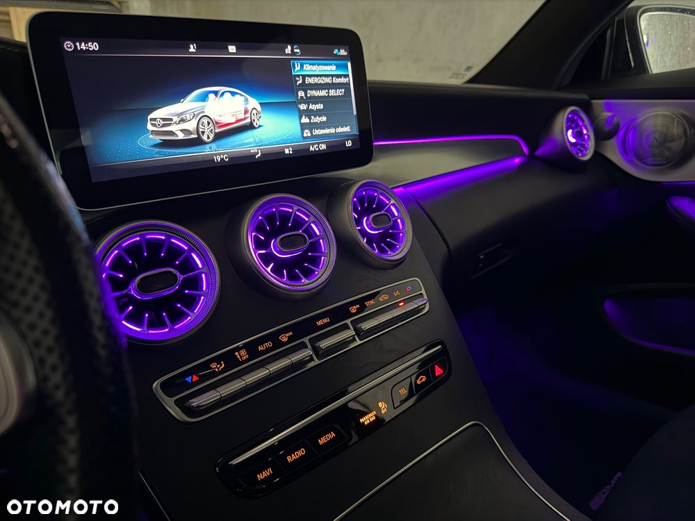 Mercedes-Benz Klasa C 200 4MATIC 9G-TRONIC - 21