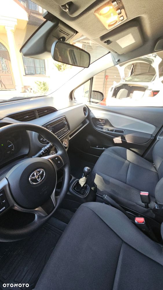Toyota Yaris 1.5 Active - 11
