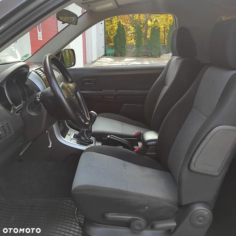 Suzuki Grand Vitara 1.6 Comfort - 10