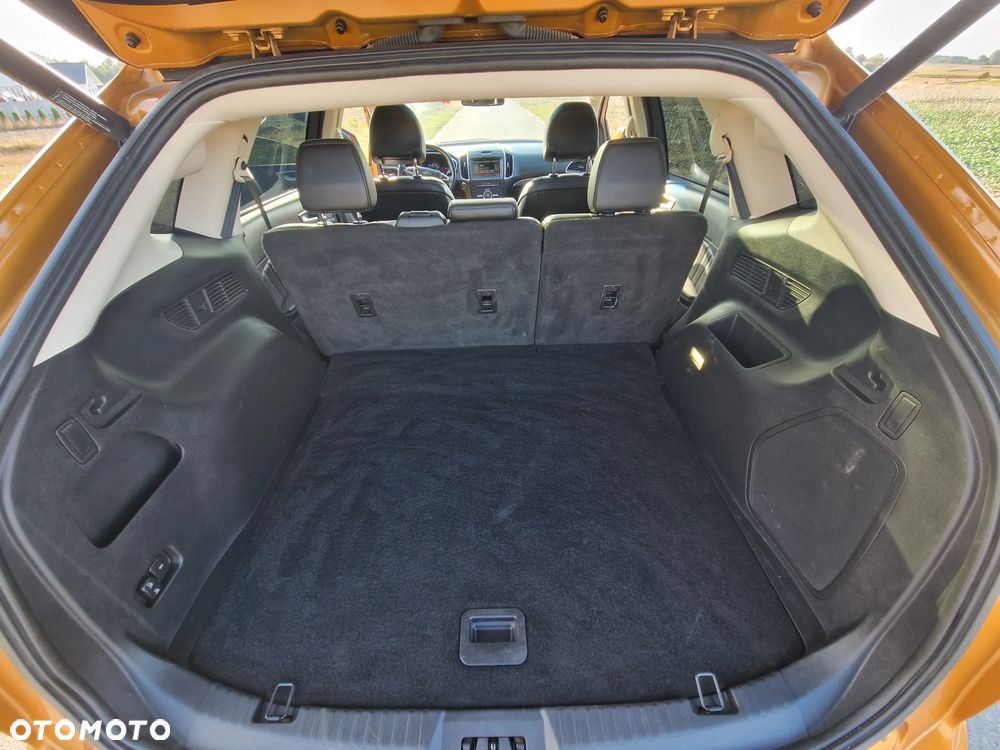 Ford Edge - 16
