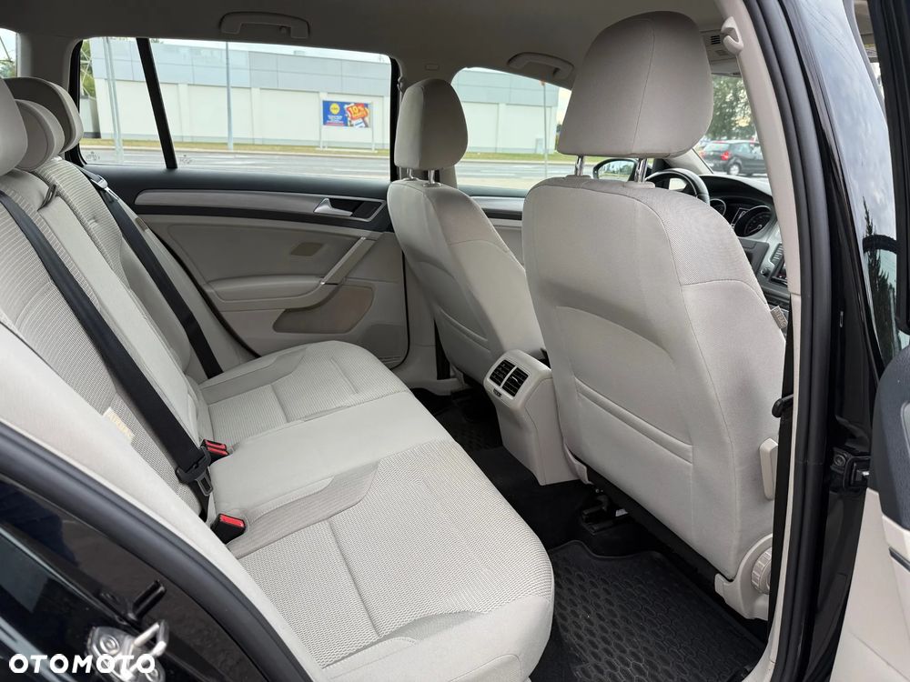 Volkswagen Golf VII 1.6 TDI BlueMotion Trendline - 11