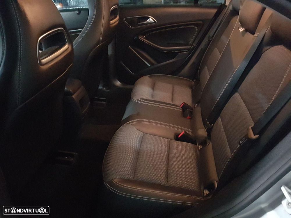 Mercedes-Benz CLA 200 CDI Urban - 22