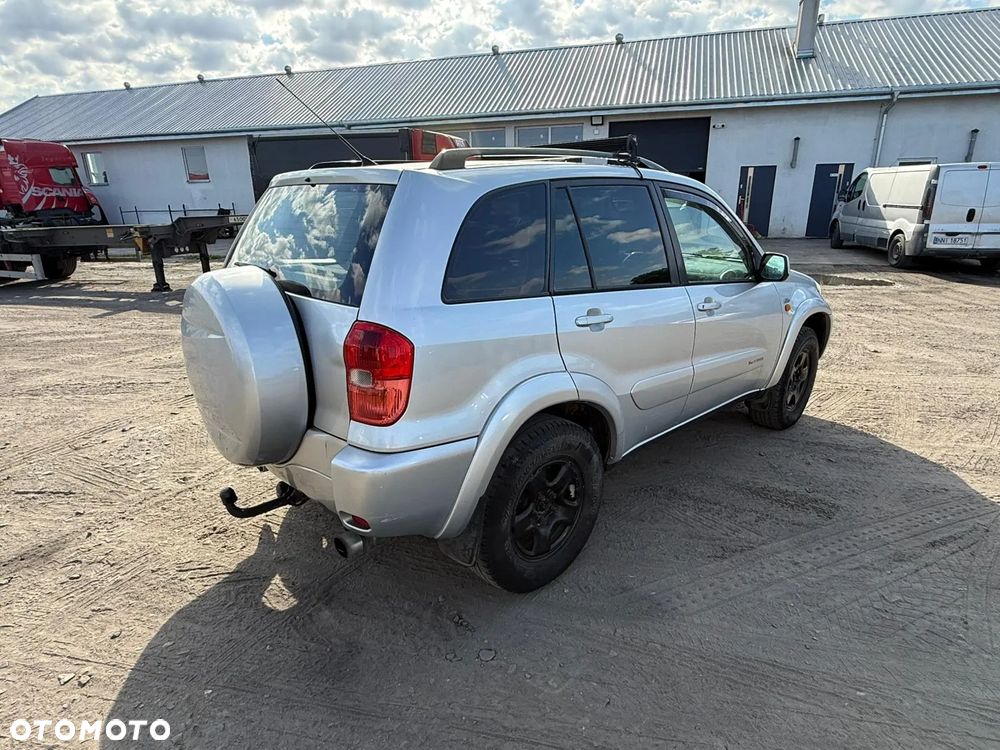 Toyota RAV4 D-4D 4x4 - 4