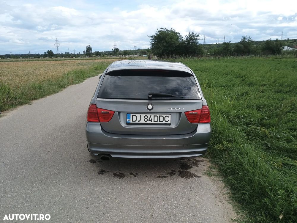 BMW Seria 3 320d xDrive - 4