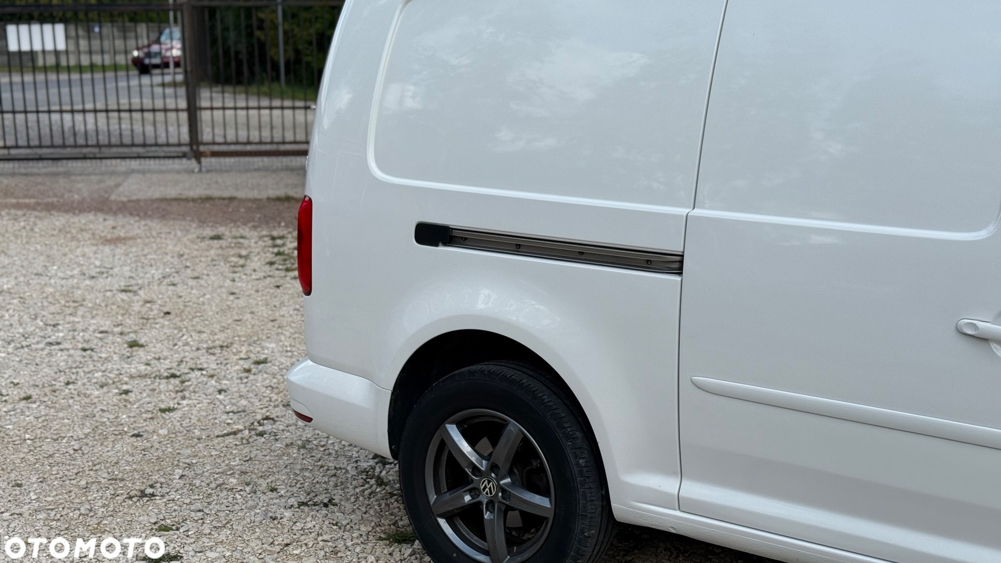 Volkswagen Caddy - 9