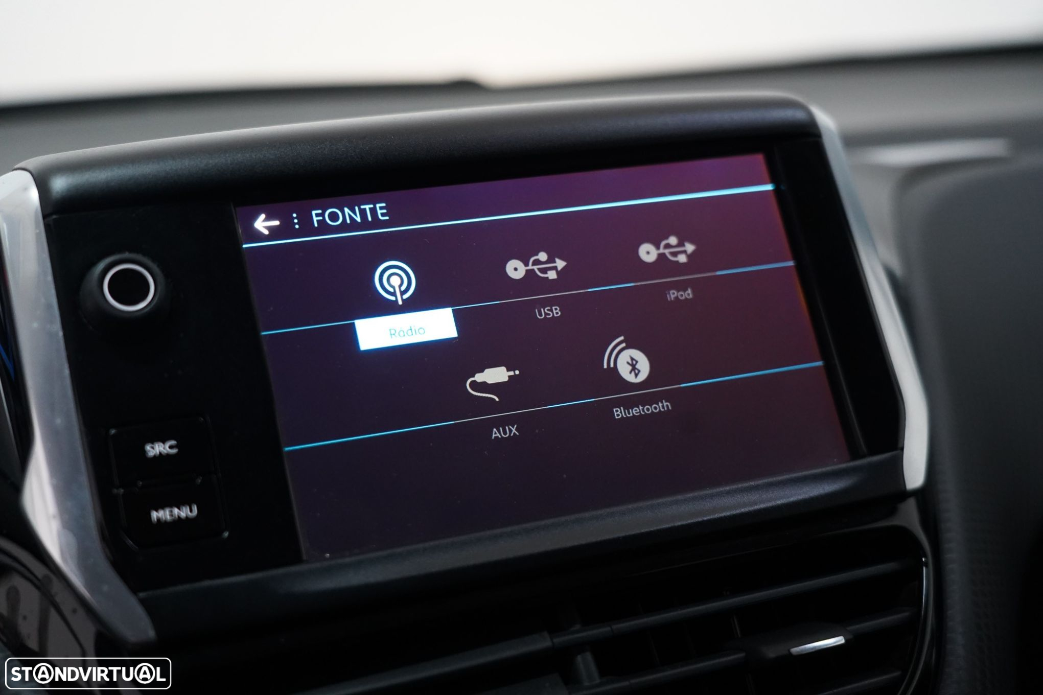 Peugeot 2008 1.2 PureTech Style - 11