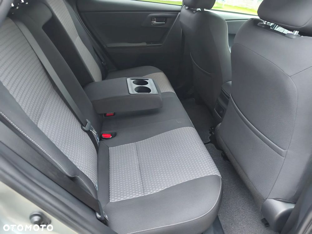 Toyota Auris - 19