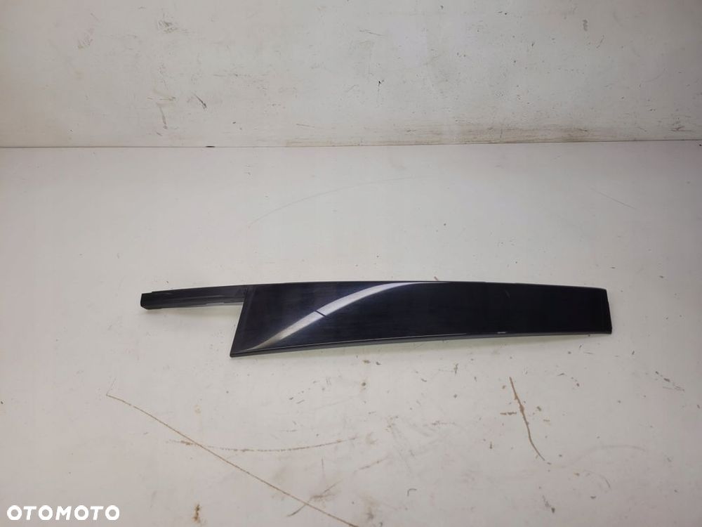 LISTWA OSŁONA DRZWI PRAWY TYŁ AUDI A8 D4 4H0839902 - 2