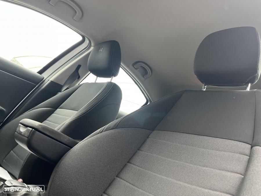 Alfa Romeo Giulietta 1.6 JTDM Distinctive 57X - 9