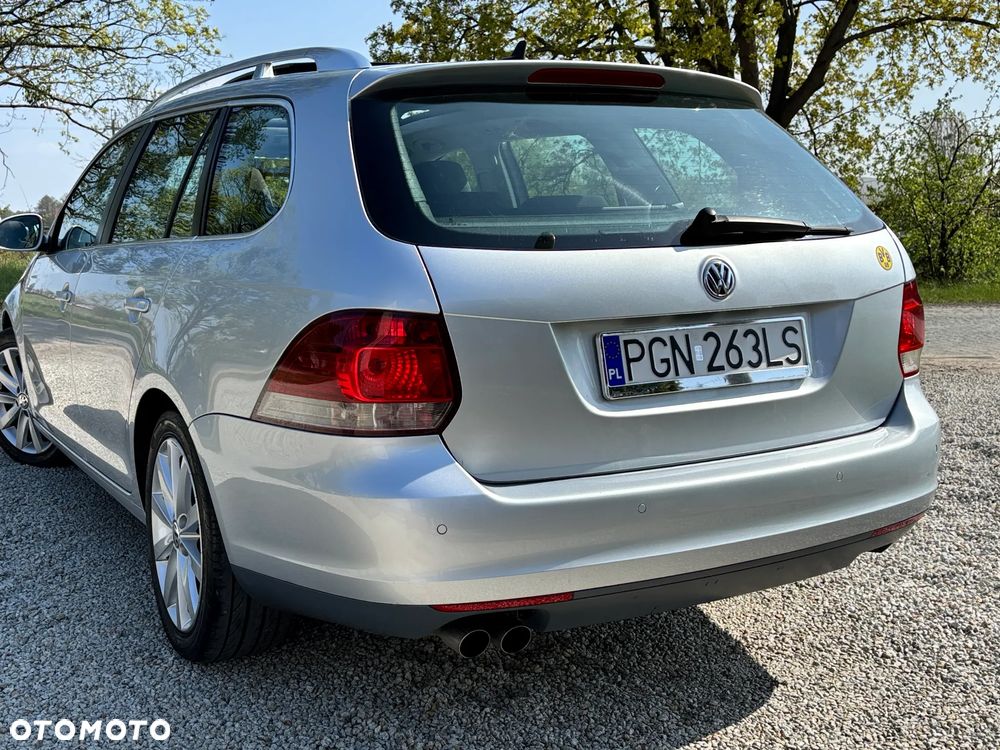 Volkswagen Golf 2.0 TDI DPF Highline - 27