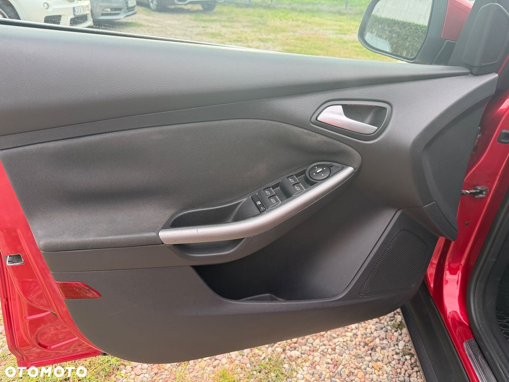 Ford Focus 1.6 TDCi DPF Titanium - 19