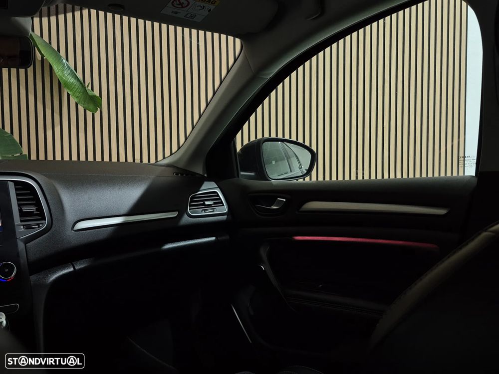 Renault Mégane Sport Tourer 1.2 TCE Intens - 21