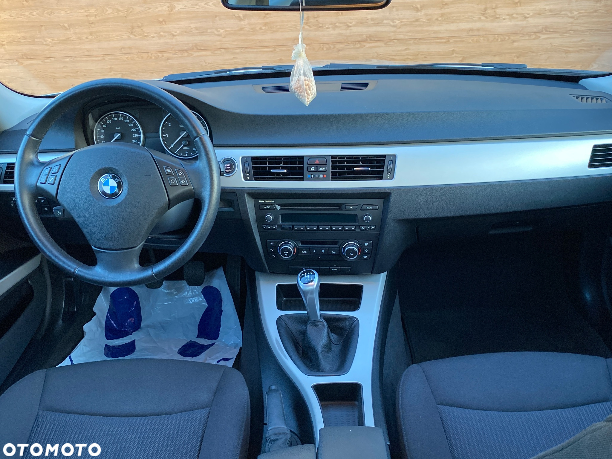 BMW Seria 3 318i Edition Sport - 34